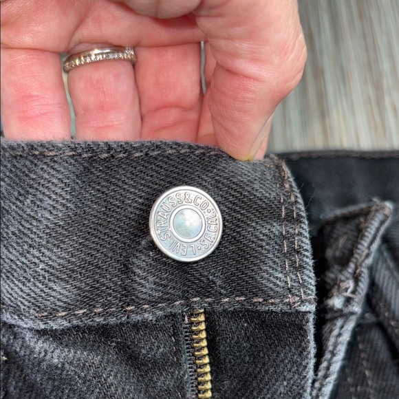 Levi’s 505 Men’s 34X34 Black Straight-Leg Jeans - Picture 2 of 6